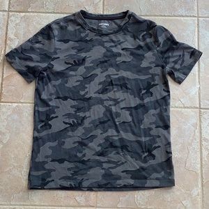 💥 Old Navy short sleeve Tshirt camouflage print sz 10/12